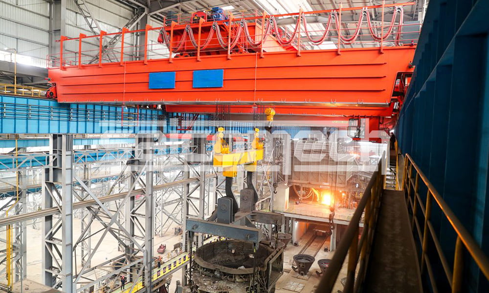 Large-tonnage lifting equipment for heavy industry